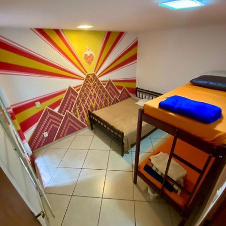 Hostel Дівінополіс Екстер'єр фото